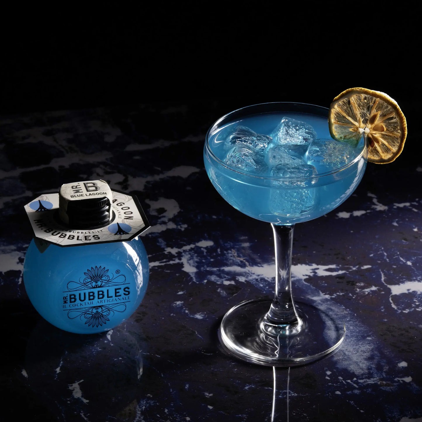 
                  
                    Cocktail Blue Lagoon Misterbubbles il cocktail artigianale
                  
                