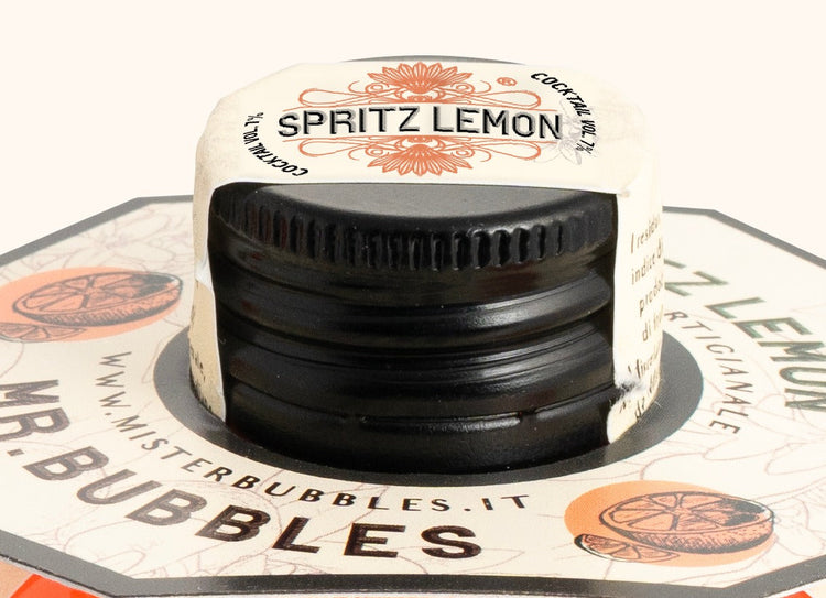 Dettaglio tappo Spritz Lemon Mr. Bubbles, bottiglia sferica monodose